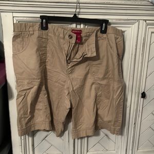 Merona khaki shorts in great condition no rips or stains